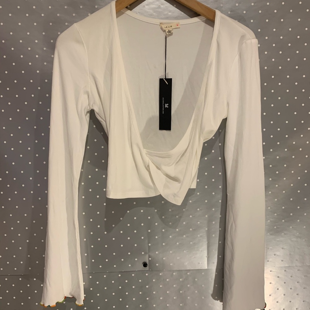 Le Lis Wrap Top W/ Lettuce Trim